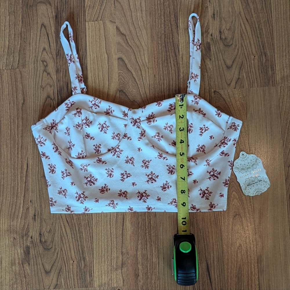 Altar'd State Floral Sleeveless Crop Top in Pink and Cream, Size Large - Picture 2 of 9